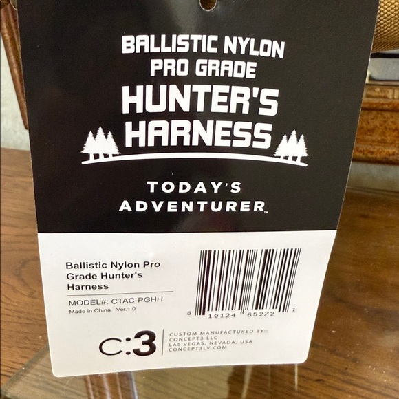 Camo Hunter’s Harness. Pro grade. Ballistic Nylon. Many storage areas. - Picture 7 of 14